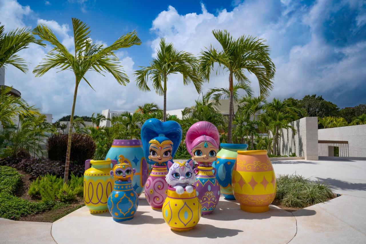 Nickelodeon Hotels & Resorts Riviera Maya بويرتو موريلوس المظهر الخارجي الصورة The main characters of the series